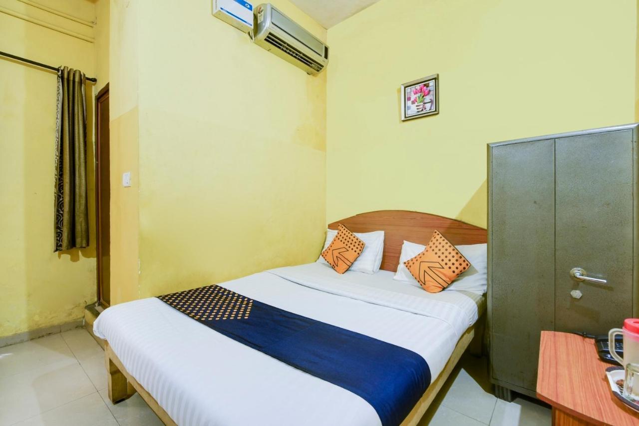 Spot On 74228 Galaxy Comforts Hotel Narasimharaja Puram Esterno foto