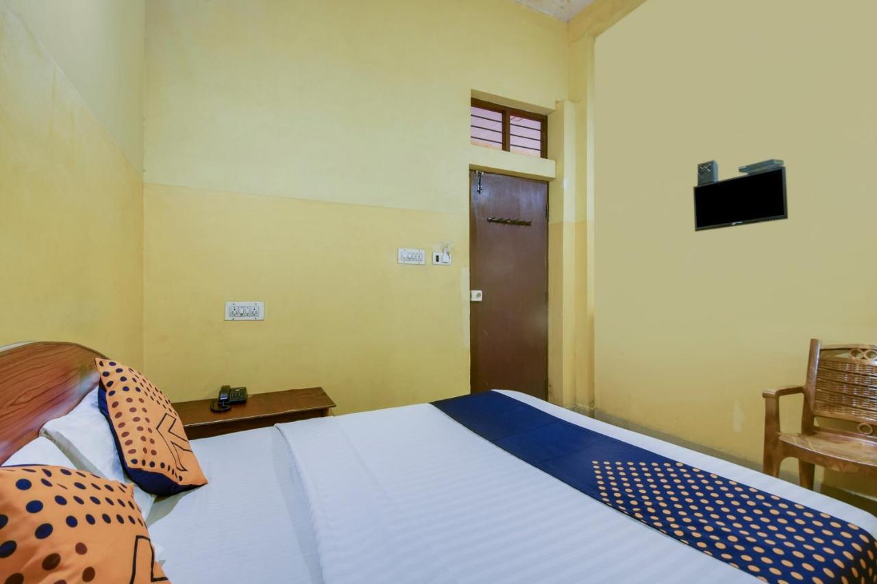 Spot On 74228 Galaxy Comforts Hotel Narasimharaja Puram Esterno foto