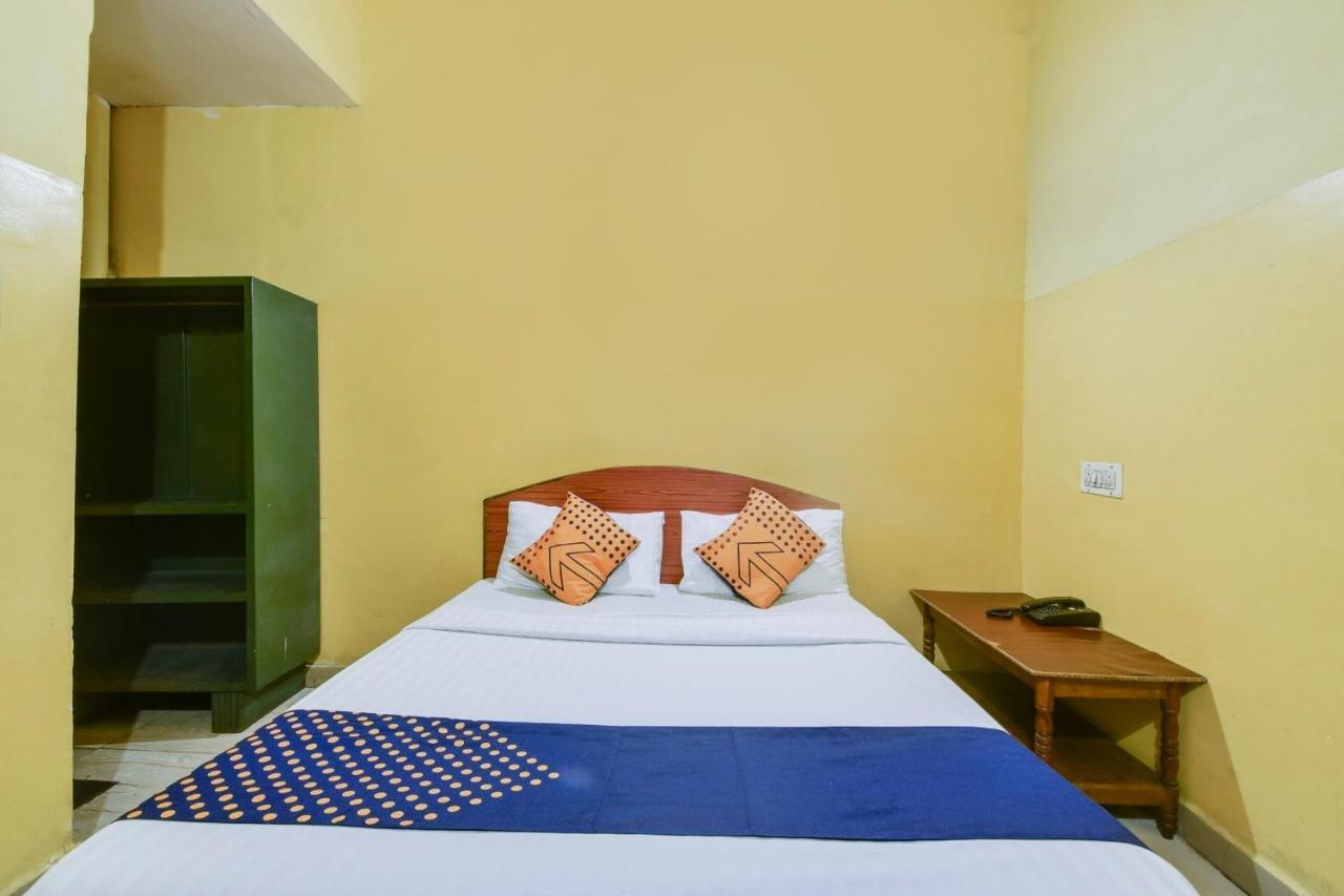 Spot On 74228 Galaxy Comforts Hotel Narasimharaja Puram Esterno foto